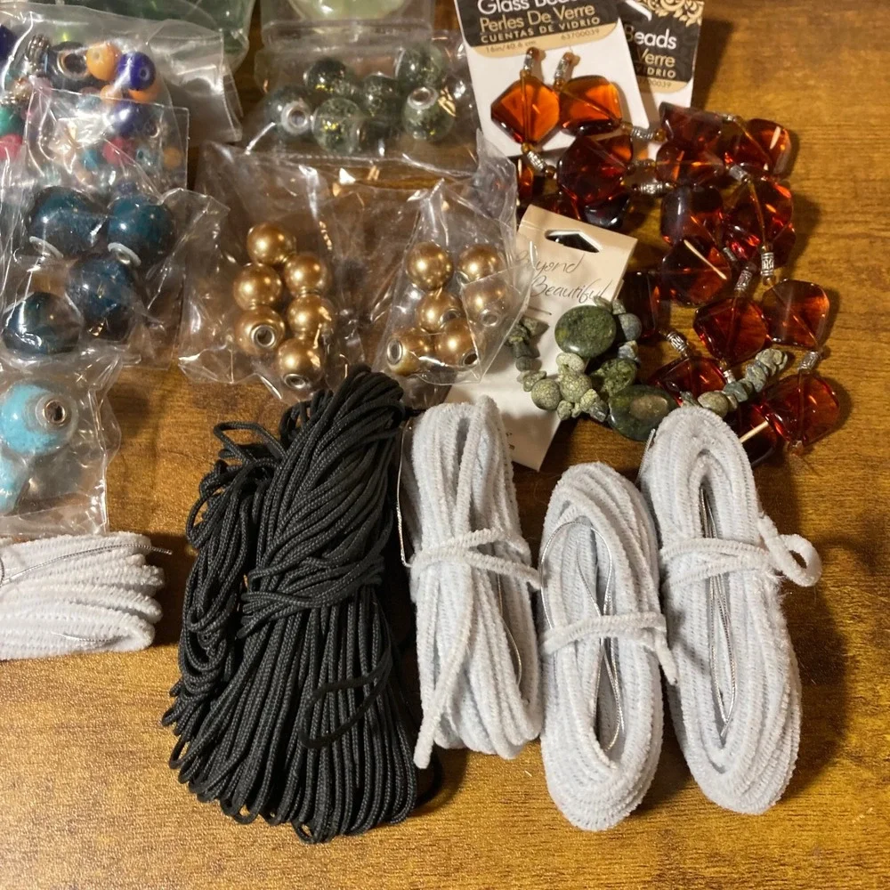 Jewelry Making‎ Supplies Beads Charms Cords Findings Craft Kit Bundle